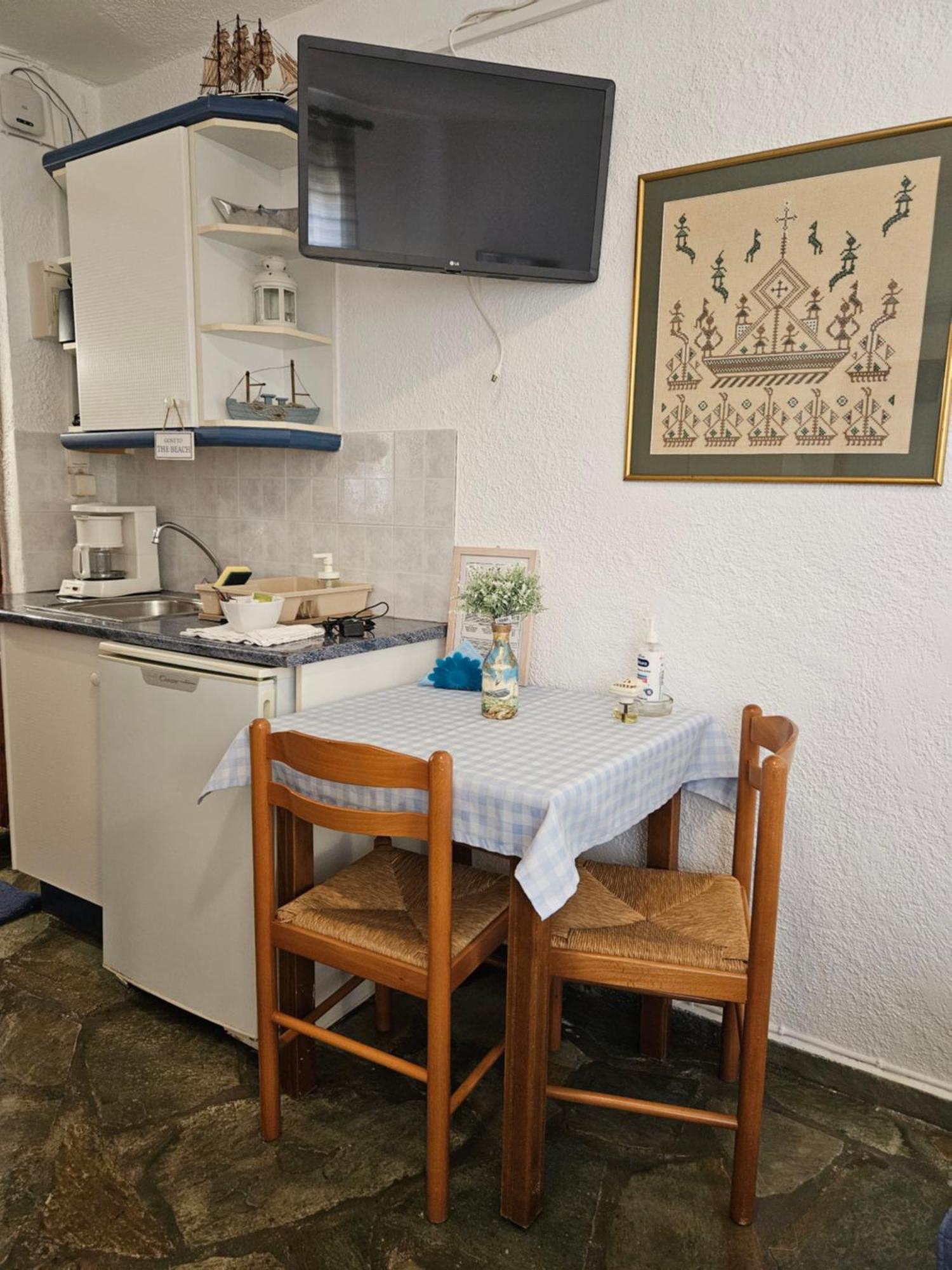 Studios Marfo Batsi  Luaran gambar